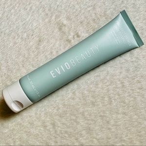 Evio Beauty Matte Primer